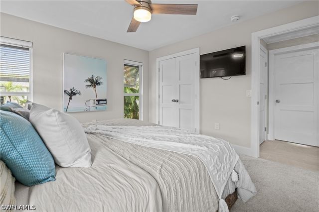 260 Lanchester CT 36, Naples, FL 34112