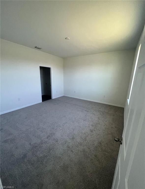 Image 6 of property listing at 916 NW 3rd AVE, Cape Coral, FL 33993
