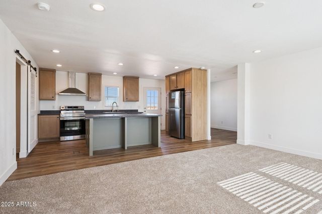 28575 N 250th Lane, Wittmann, AZ 85361