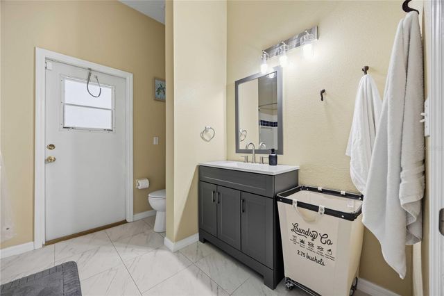 715 JESSANDA CIRCLE, Lakeland, FL 33813