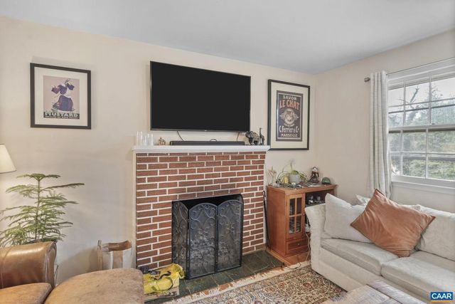 116 OLINDA DR, Charlottesville, VA 22903