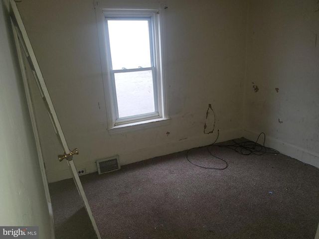 1025 W 5TH ST, Chester, PA 19013
