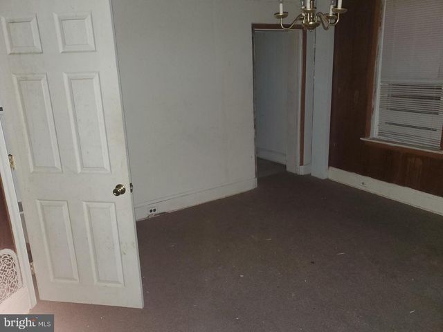 1025 W 5TH ST, Chester, PA 19013