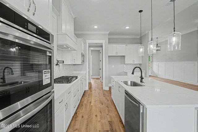 2401 Lauren Way, Hernando, MS 38632