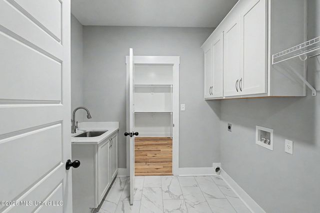 2401 Lauren Way, Hernando, MS 38632