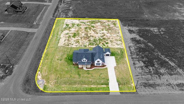 2401 Lauren Way, Hernando, MS 38632