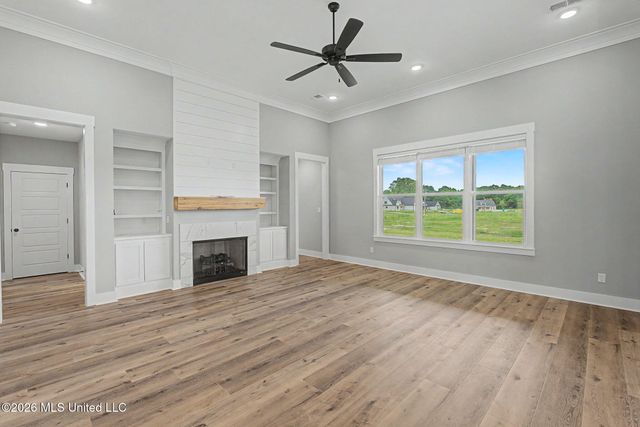 2401 Lauren Way, Hernando, MS 38632