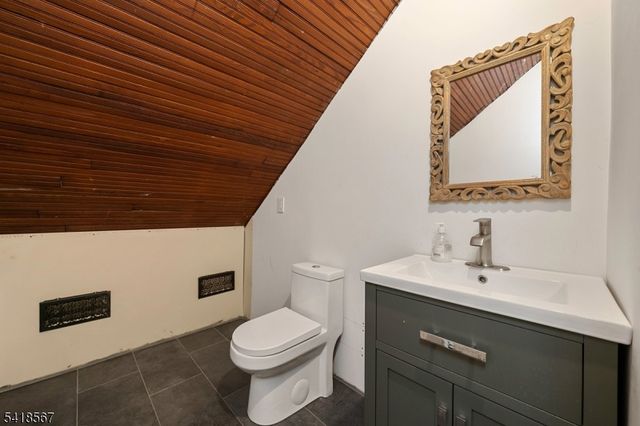 12 Rt23, Hamburg Boro, NJ 07419