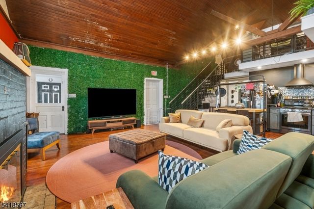 12 Rt23, Hamburg Boro, NJ 07419