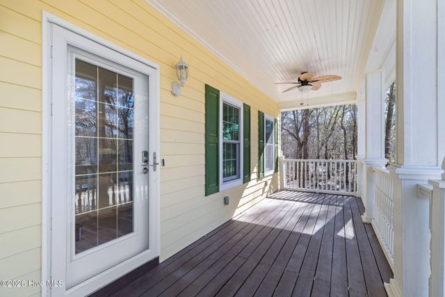 815 Riverview Drive, Burgaw, NC 28425