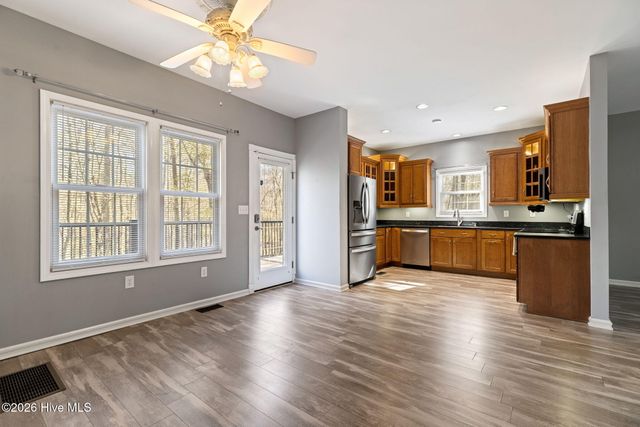 815 Riverview Drive, Burgaw, NC 28425