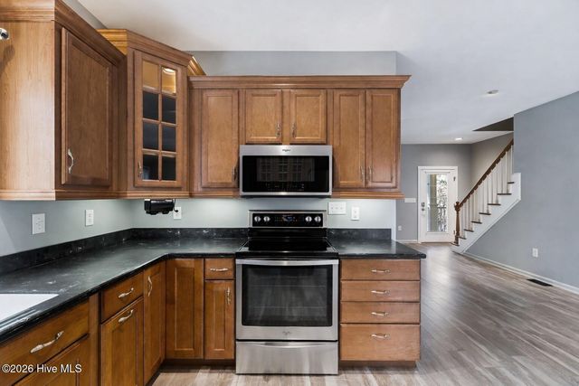 815 Riverview Drive, Burgaw, NC 28425