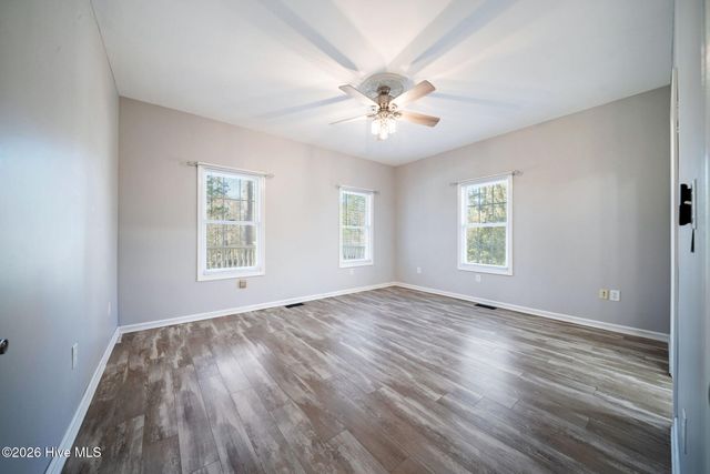 815 Riverview Drive, Burgaw, NC 28425