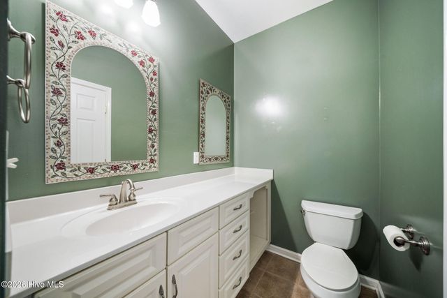 815 Riverview Drive, Burgaw, NC 28425