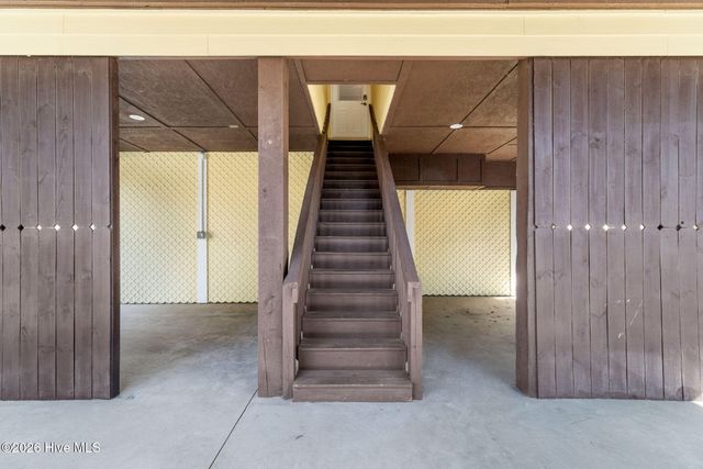 815 Riverview Drive, Burgaw, NC 28425
