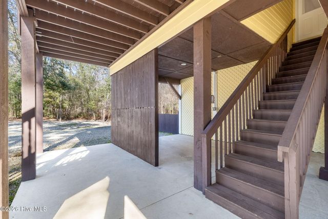 815 Riverview Drive, Burgaw, NC 28425