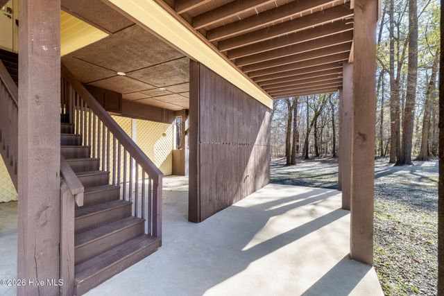 815 Riverview Drive, Burgaw, NC 28425