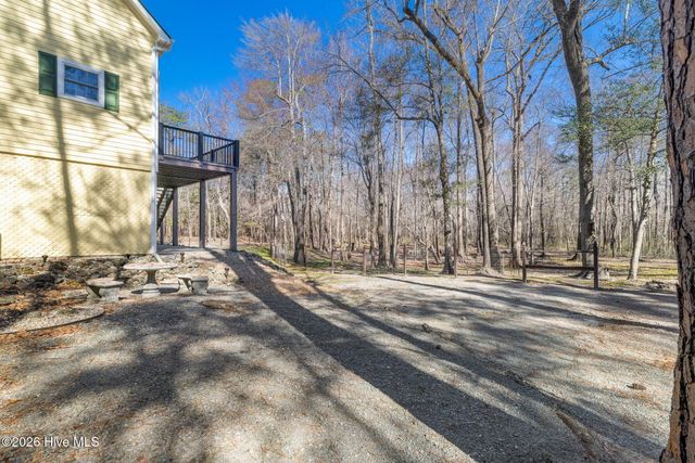 815 Riverview Drive, Burgaw, NC 28425