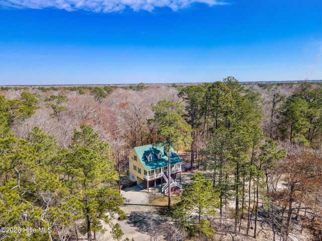 815 Riverview Drive, Burgaw, NC 28425
