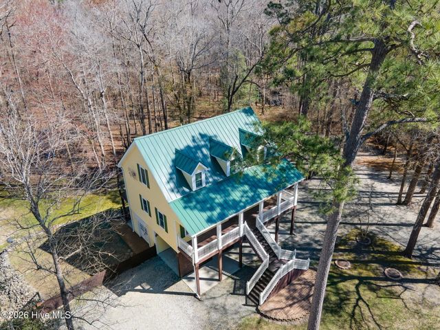 815 Riverview Drive, Burgaw, NC 28425