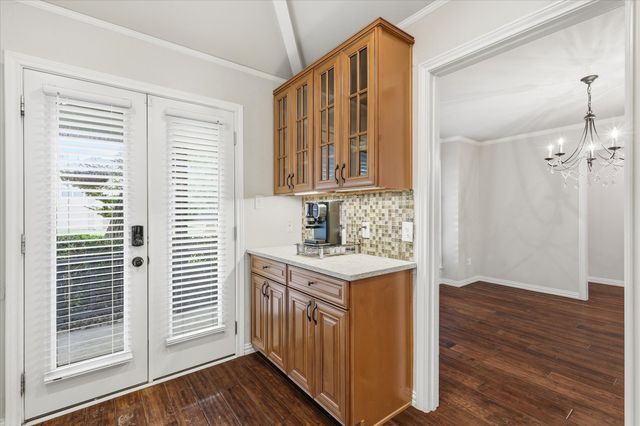 2012 Cripple Creek Lane, Lewisville, TX 75077