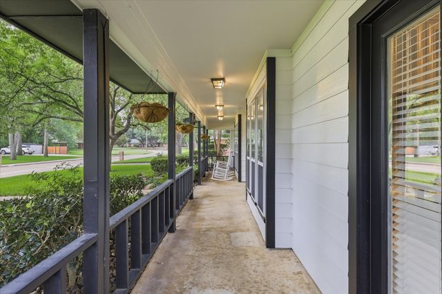 2012 Cripple Creek Lane, Lewisville, TX 75077