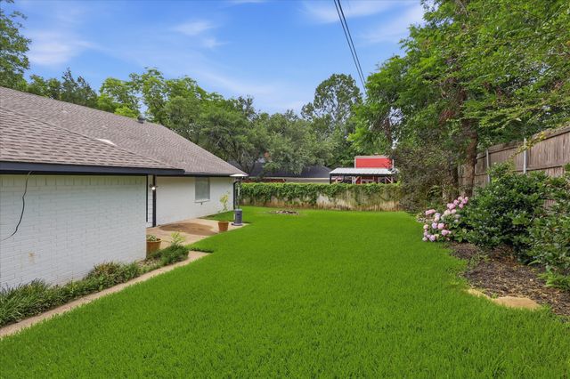2012 Cripple Creek Lane, Lewisville, TX 75077