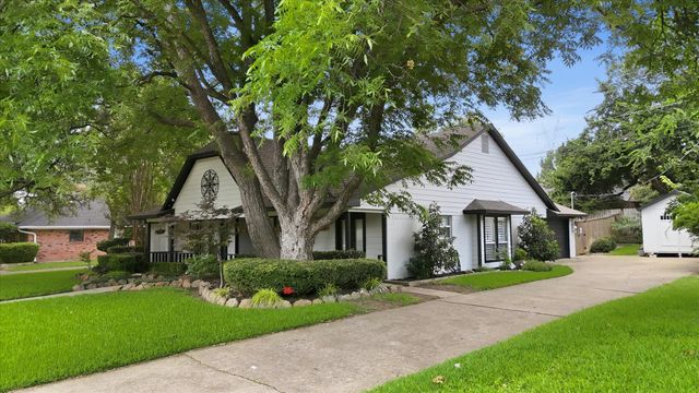 2012 Cripple Creek Lane, Lewisville, TX 75077