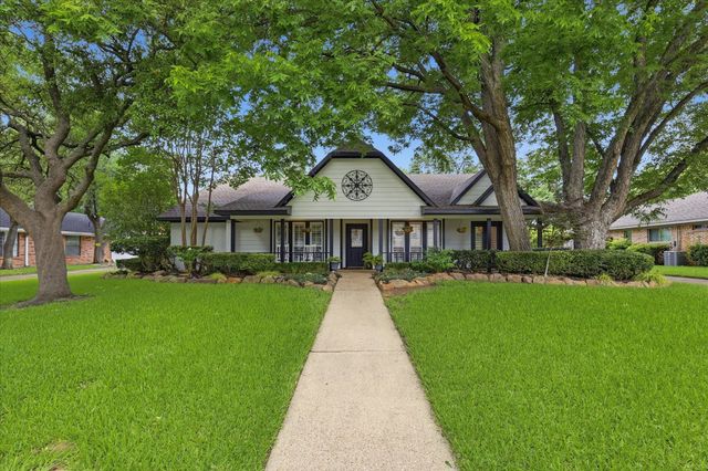 2012 Cripple Creek Lane, Lewisville, TX 75077