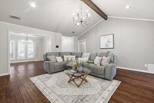 2012 Cripple Creek Lane, Lewisville, TX 75077