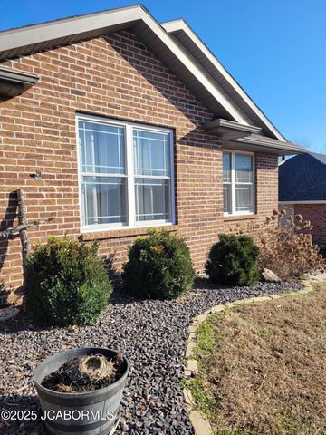 6916 SPRING PARK DRIVE, Jefferson City, MO 65109