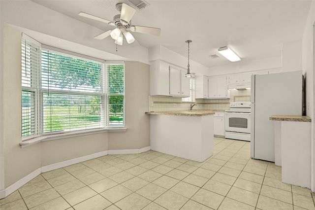 2003 Kingsway Drive, League City, TX 77573