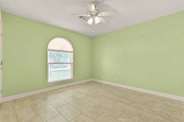2003 Kingsway Drive, League City, TX 77573