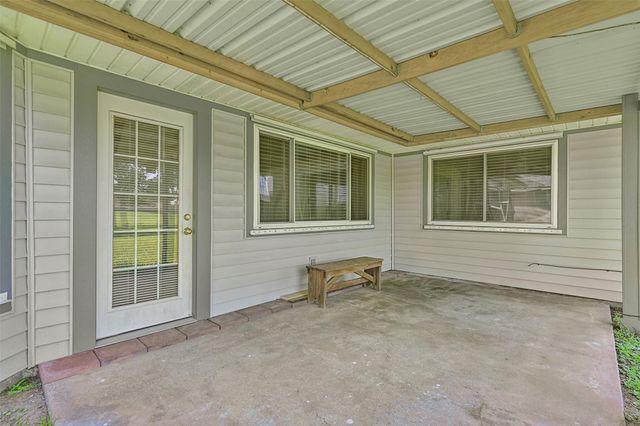 2003 Kingsway Drive, League City, TX 77573