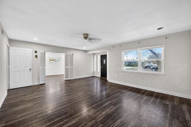 11726 Abston Lane, Dallas, TX 75218