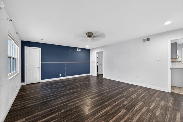 11726 Abston Lane, Dallas, TX 75218