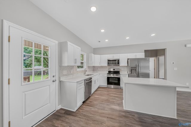 403 Mcdonald Lane, Guntersville, AL 35976