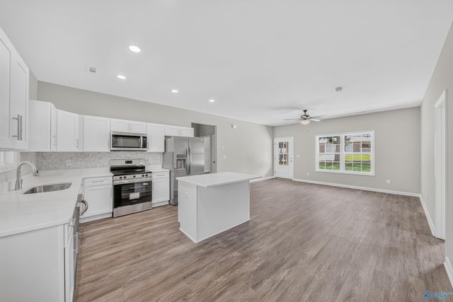 403 Mcdonald Lane, Guntersville, AL 35976