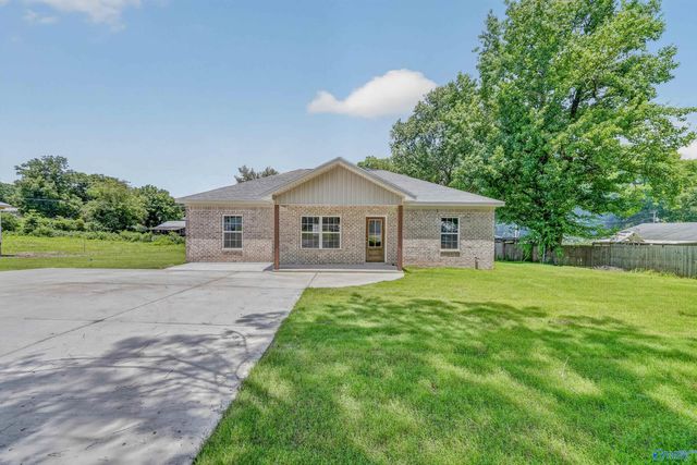 403 Mcdonald Lane, Guntersville, AL 35976