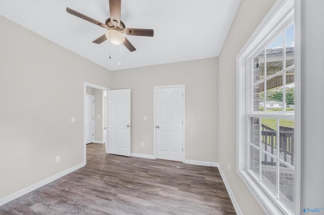 403 Mcdonald Lane, Guntersville, AL 35976