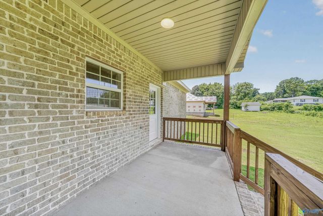 403 Mcdonald Lane, Guntersville, AL 35976