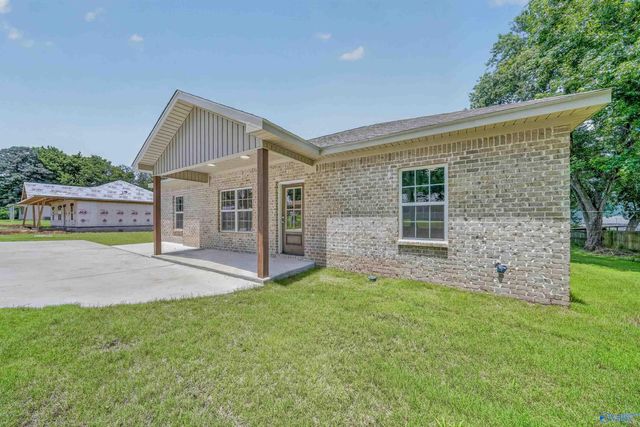 403 Mcdonald Lane, Guntersville, AL 35976