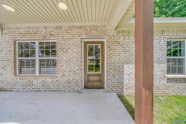 403 Mcdonald Lane, Guntersville, AL 35976