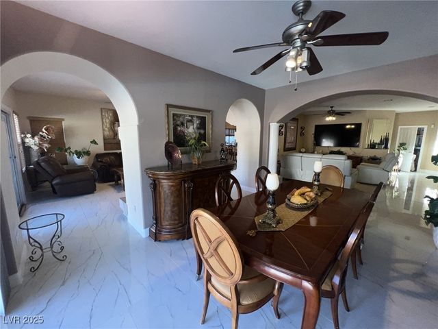 6596 Secluded Avenue, Las Vegas, NV 89110