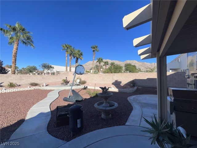 6596 Secluded Avenue, Las Vegas, NV 89110