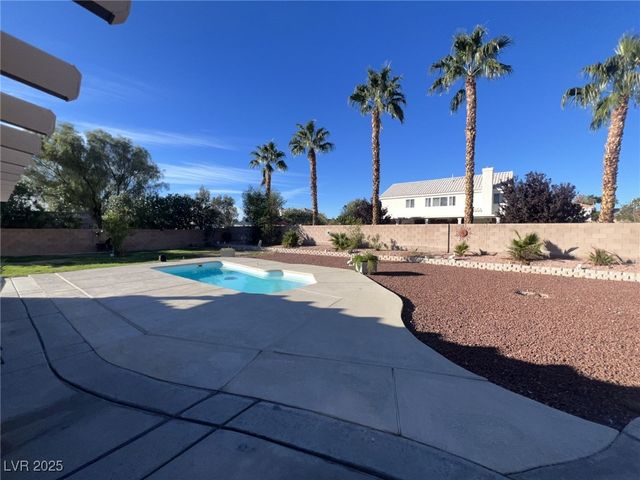 6596 Secluded Avenue, Las Vegas, NV 89110