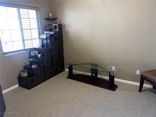 6596 Secluded Avenue, Las Vegas, NV 89110