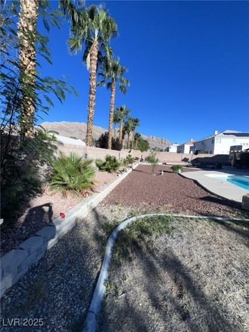 6596 Secluded Avenue, Las Vegas, NV 89110