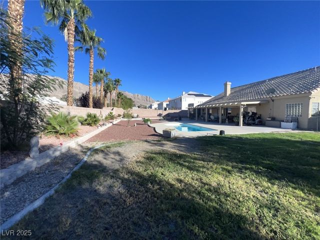 6596 Secluded Avenue, Las Vegas, NV 89110
