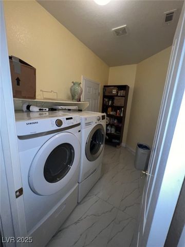 6596 Secluded Avenue, Las Vegas, NV 89110